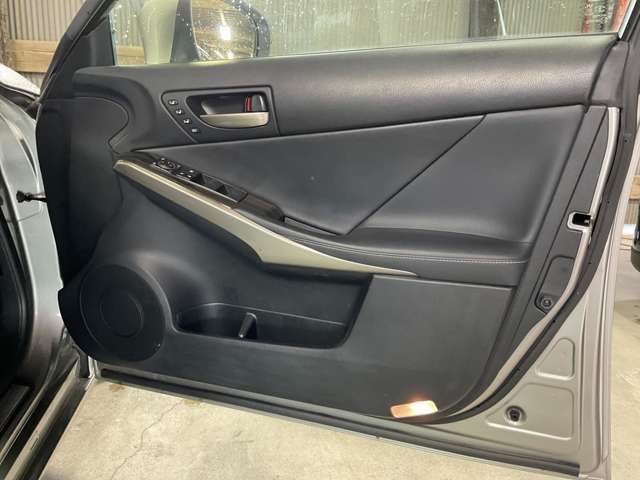 TOYOTA LEXUS IS300h 2017