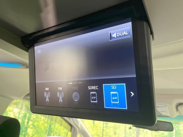 TOYOTA VELLFIRE 2017