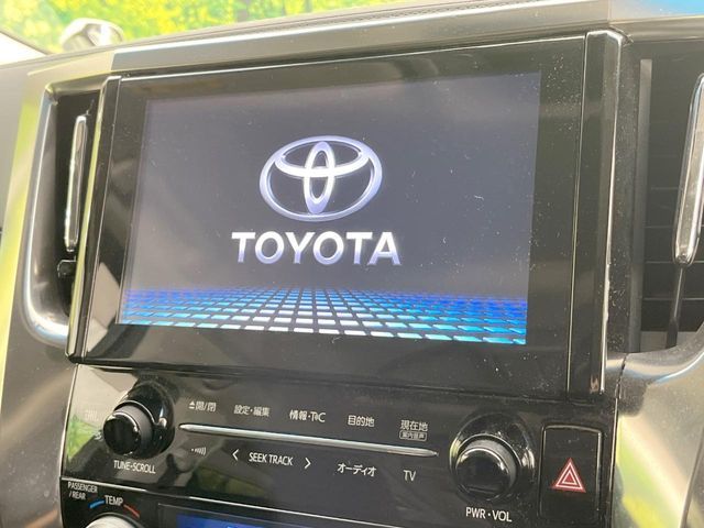 TOYOTA VELLFIRE 2017
