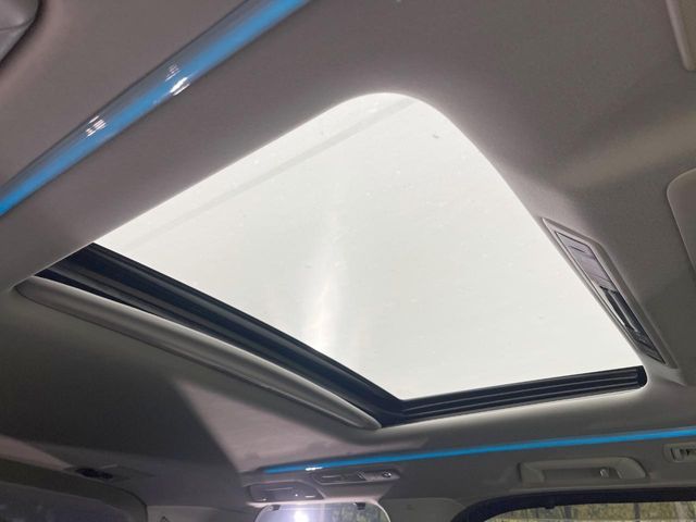 TOYOTA VELLFIRE 2017