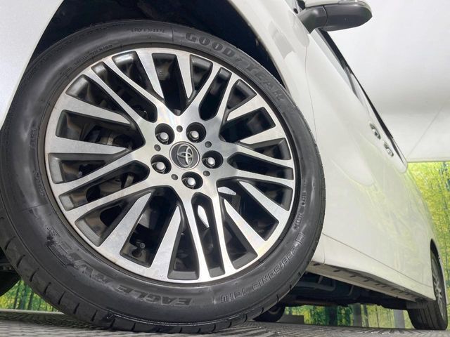 TOYOTA VELLFIRE 2017