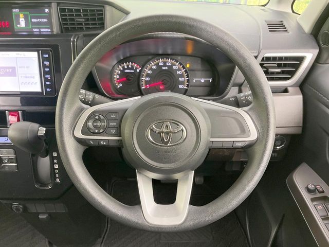 TOYOTA ROOMY 2021