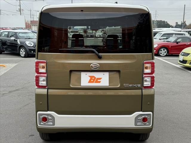 DAIHATSU WAKE 2018