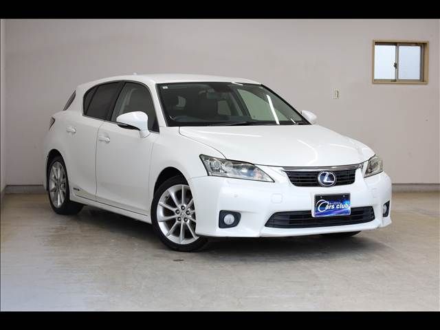 TOYOTA LEXUS CT200h 2011
