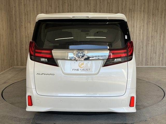 TOYOTA ALPHARD 2015