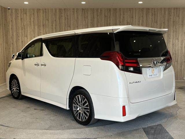 TOYOTA ALPHARD 2015