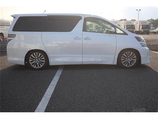 TOYOTA VELLFIRE 2014