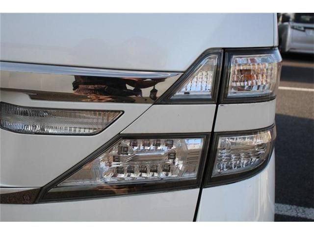 TOYOTA VELLFIRE 2014