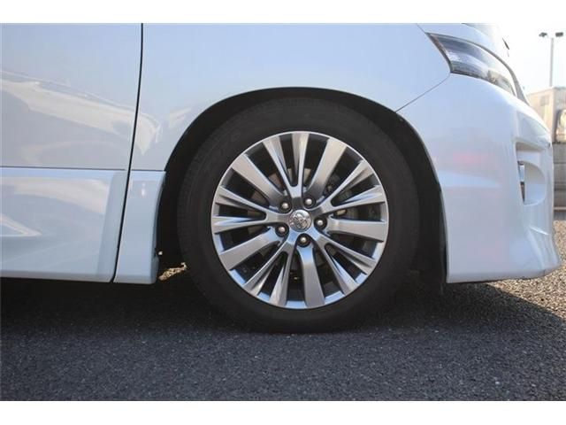 TOYOTA VELLFIRE 2014