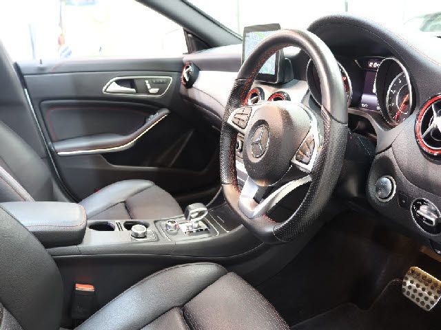 MERCEDES BENZ MERCEDES AMG CLA Shooting Brake 2016