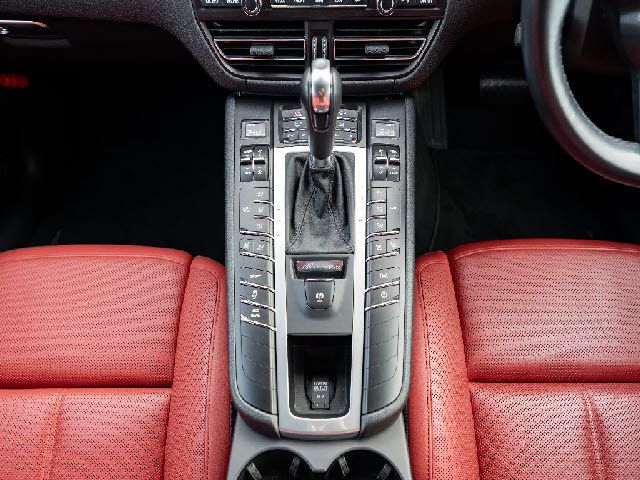 PORSCHE PORSCHE Macan 2019