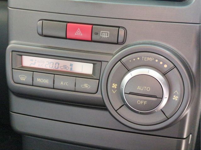 TOYOTA PIXIS SPACE CUSTOM 2014