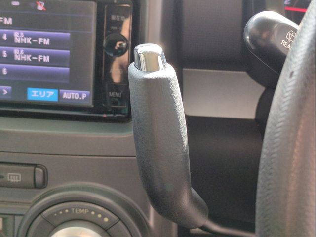 TOYOTA PIXIS SPACE CUSTOM 2014