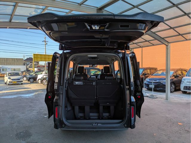 HONDA STEPWAGON SPADA 2017