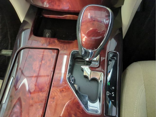 TOYOTA CROWN MAJESTA 2014