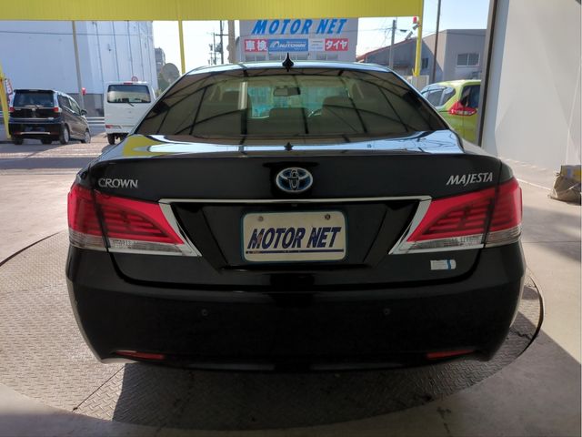 TOYOTA CROWN MAJESTA 2014