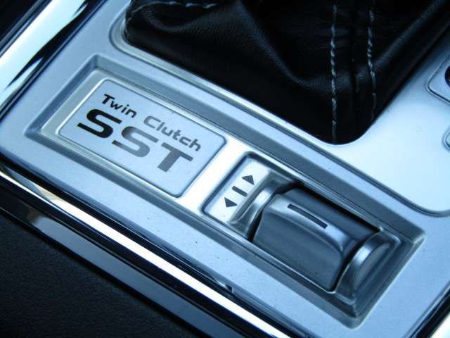 MITSUBISHI GALANT FORTIS 4WD 2013