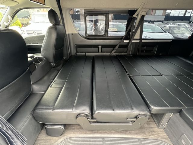 TOYOTA HIACE wagon 2018