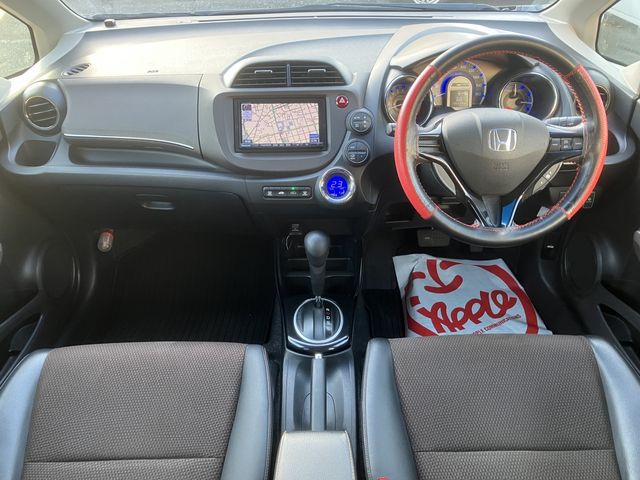 HONDA FIT SHUTTLE HYBRID 2012