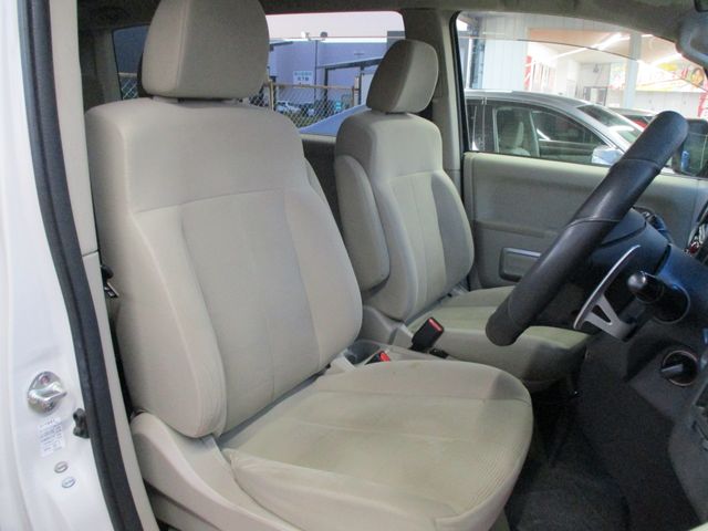 MITSUBISHI DELICA D:5 4WD 2013