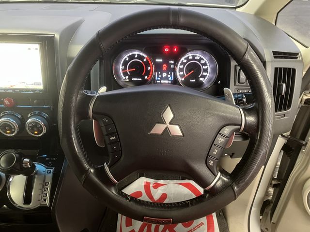 MITSUBISHI DELICA D:5 4WD 2013