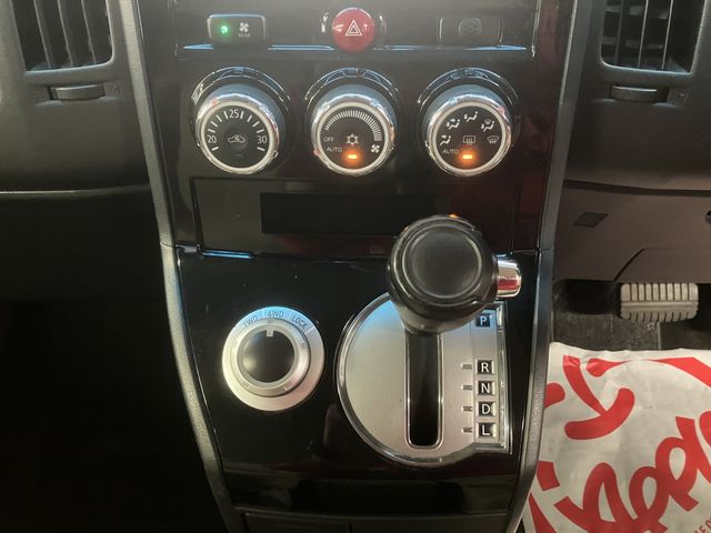 MITSUBISHI DELICA D:5 4WD 2013