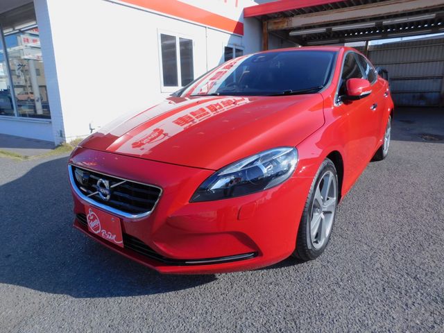 VOLVO VOLVO V40 2014