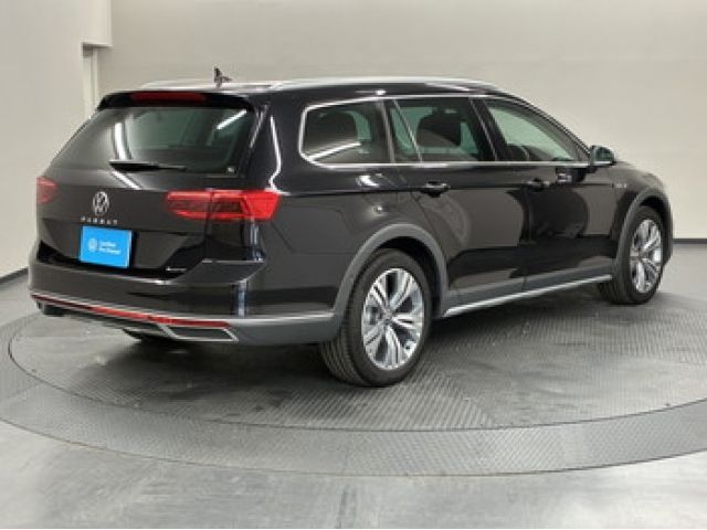 VOLKSWAGEN VOLKSWAGEN PASSAT Alltrack 2023