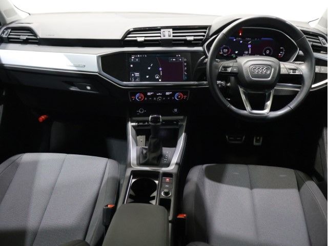 AUDI AUDI Q3 2024