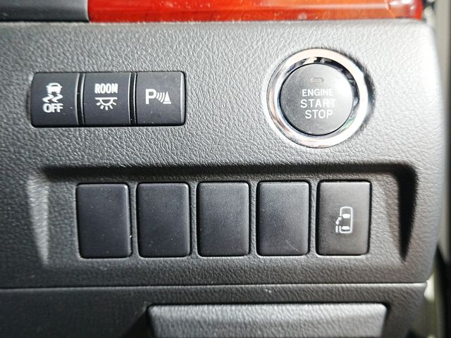 TOYOTA VELLFIRE 2009