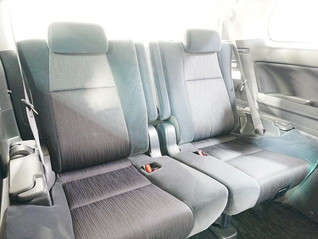 TOYOTA VELLFIRE 2009