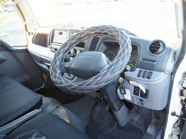 MITSUBISHI CANTER 2014