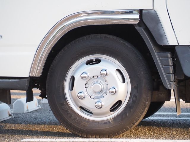 MITSUBISHI CANTER 2014