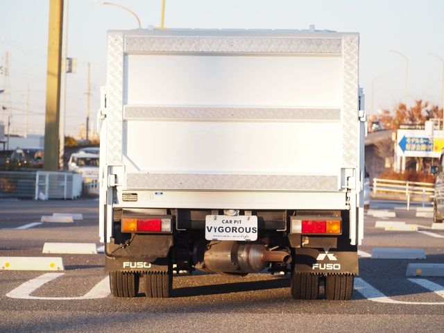 MITSUBISHI CANTER 2014