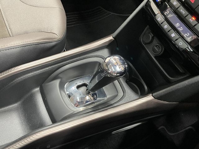 PEUGEOT PEUGEOT 2008 2015