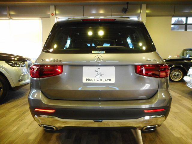 MERCEDES BENZ MERCEDES BENZ GLB 2024