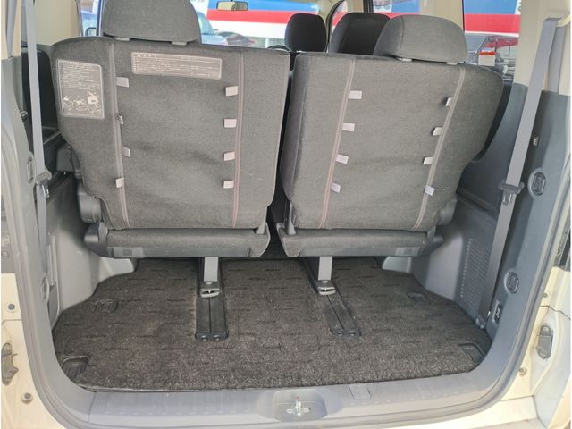 MITSUBISHI DELICA D:5 2WD 2011