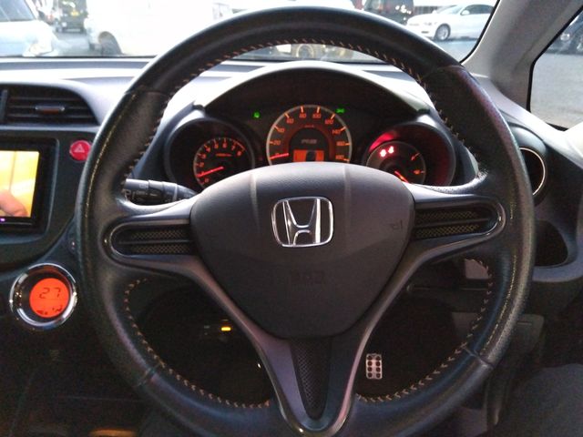 HONDA FIT 2011