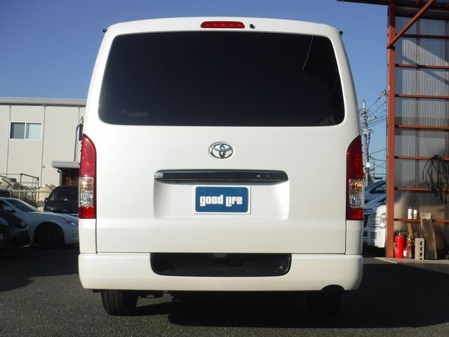 TOYOTA HIACE van 2WD 2019