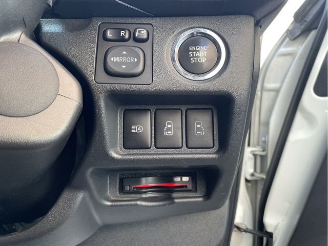 TOYOTA HIACE van 2WD 2019