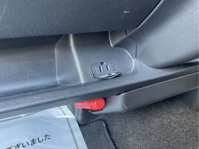 TOYOTA HIACE van 2WD 2019