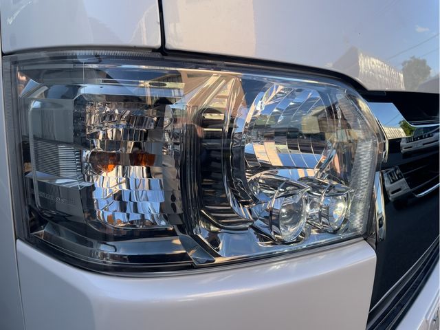 TOYOTA HIACE van 2WD 2019