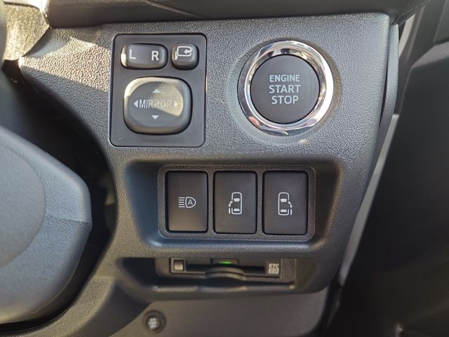 TOYOTA HIACE van 2WD 2025