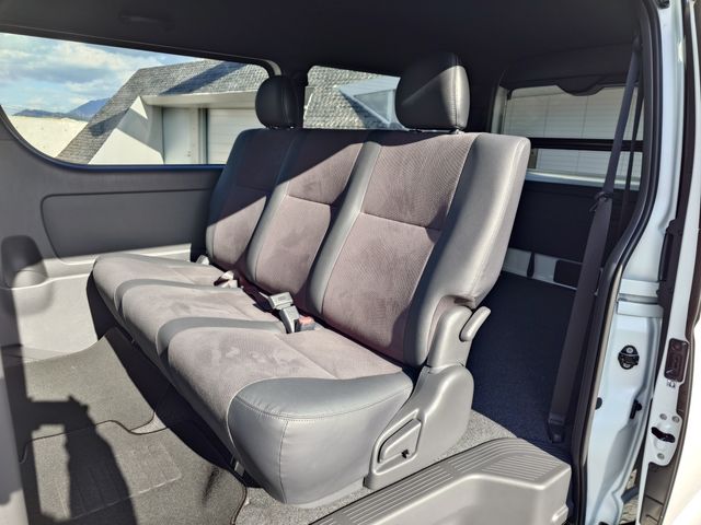 TOYOTA HIACE van 2WD 2025