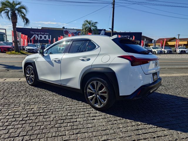TOYOTA LEXUS UX250h 2023