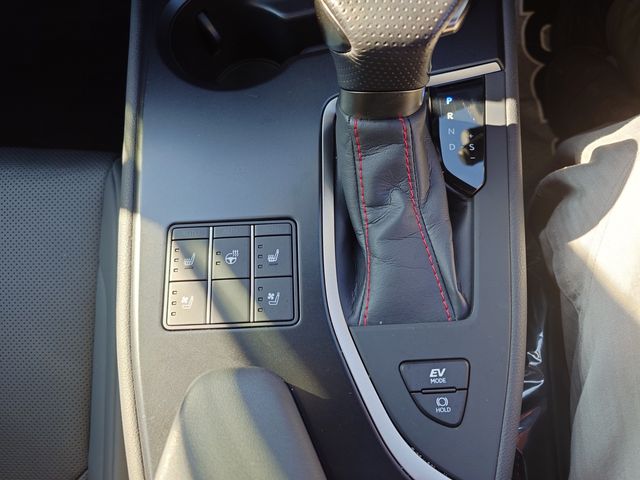 TOYOTA LEXUS UX250h 2023