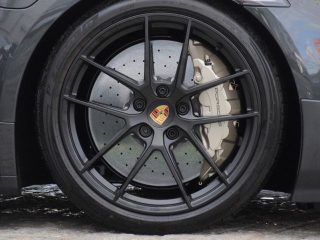 PORSCHE PORSCHE Taycan 2025