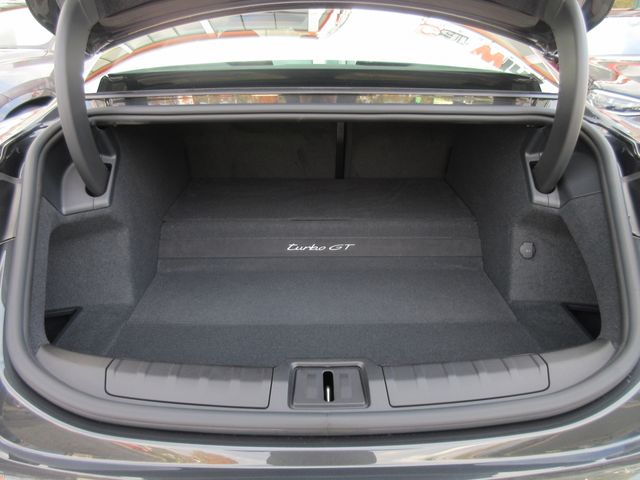 PORSCHE PORSCHE Taycan 2025