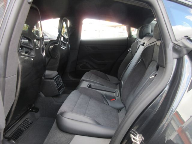 PORSCHE PORSCHE Taycan 2025