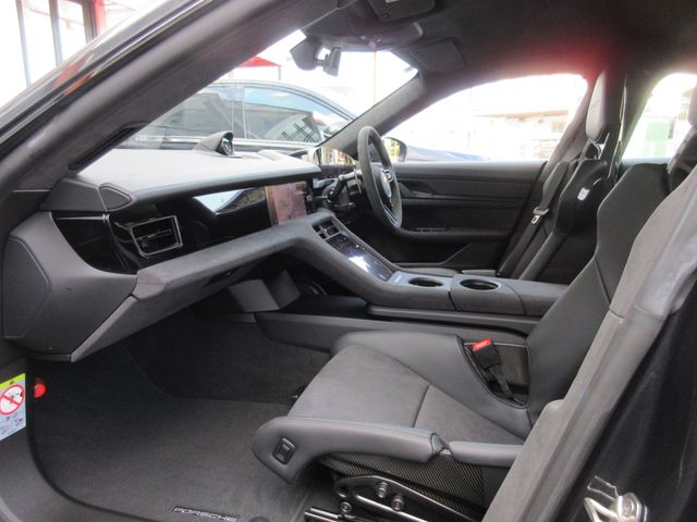 PORSCHE PORSCHE Taycan 2025